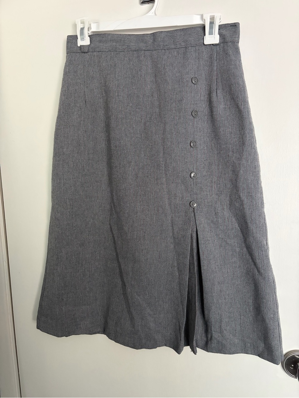 Gray Button-Front A-Line Skirt
